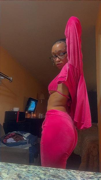 Honey , 22  female escort, Northern Virginia