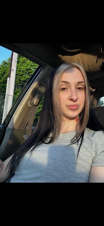 Elizabeth , 20  female escort, Northern Virginia