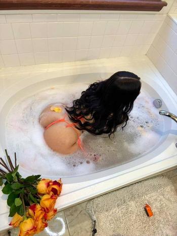 angelica, 36  female escort, Northern Virginia