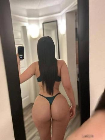 715-385-8883, 26  female escort, Northern Virginia