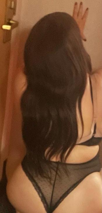 929-763-0716, 30  female escort, Northern Virginia