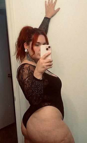 Peachyyy, 30  female escort, Northern Virginia