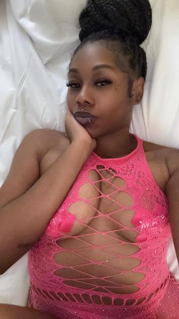 melanie , 26  female escort, Northern Virginia